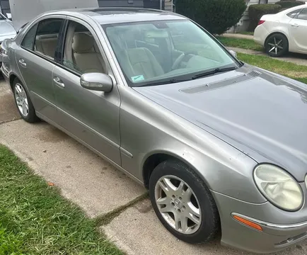 2006 Mercedes-Benz E-Class E 350 4MATIC Sedan 4D