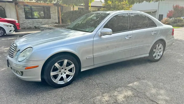 2006 Mercedes-Benz E-Class E 350 Sedan 4D