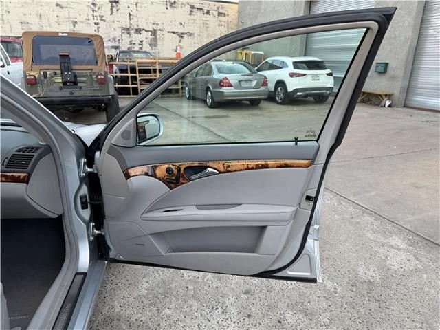 2006 Mercedes-Benz W211 E-Class - Image 19 of 21