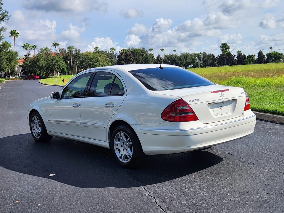 2006 Mercedes-Benz W211 E-Class - Image 11 of 31