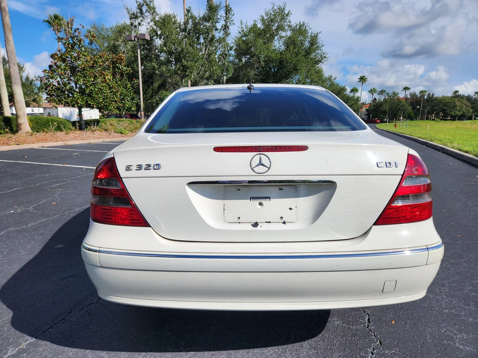 2006 Mercedes-Benz W211 E-Class - Image 12 of 31