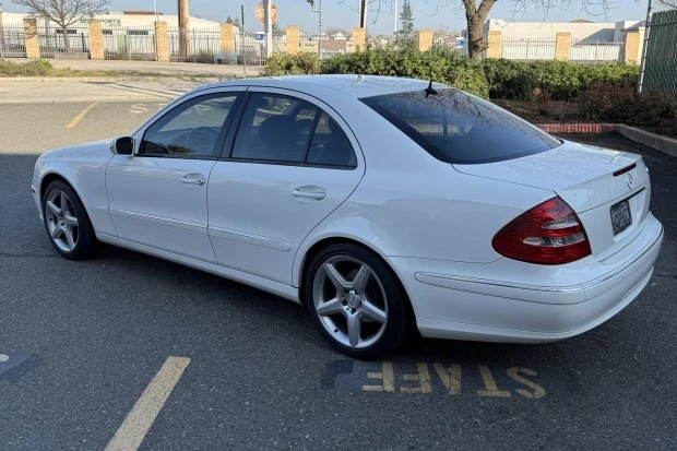 2006 Mercedes-Benz W211 E-Class - Image 2 of 7