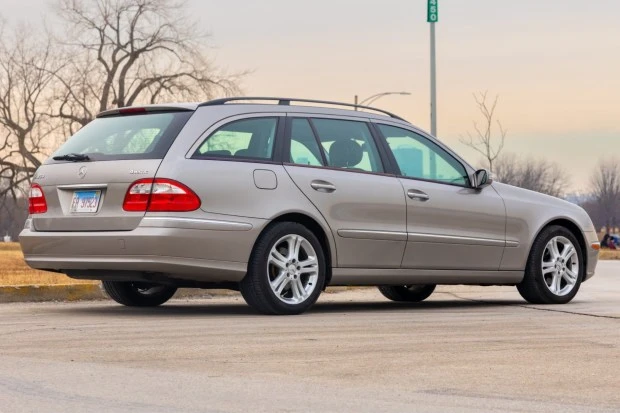 2006 Mercedes-Benz W211 E-Class - Image 2 of 9