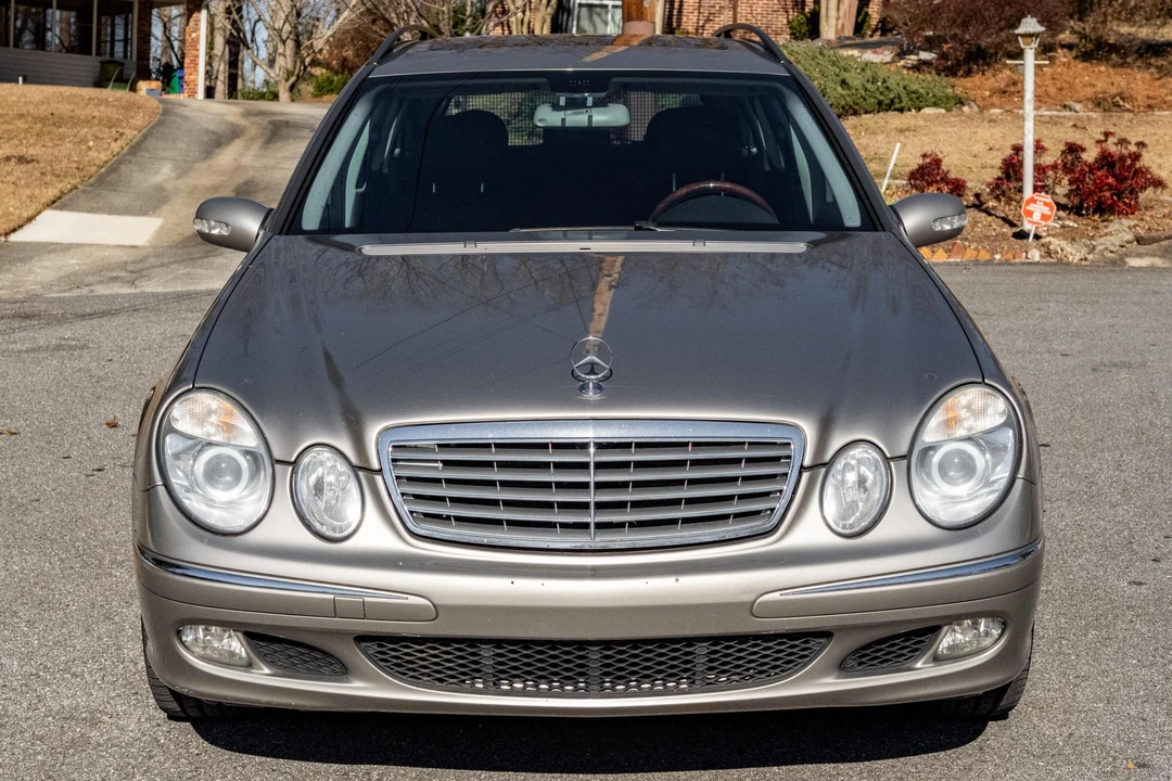 2006 Mercedes-Benz W211 E-Class - Image 2 of 31