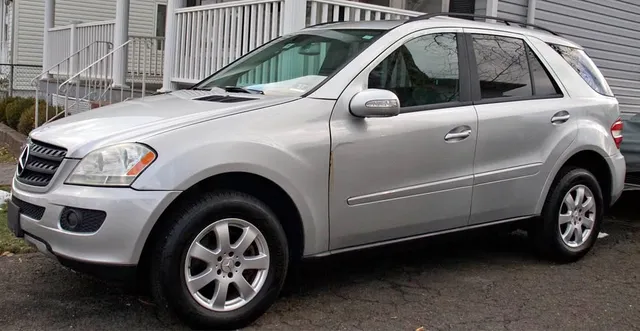 2006 Mercedes-Benz M-Class ML 350 4MATIC Sport Utility 4D