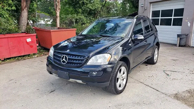 2006 Mercedes-Benz M-Class ML 350 4MATIC Sport Utility 4D