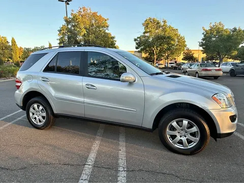 2006 Mercedes-Benz M-Class ML 350 Sport Utility 4D