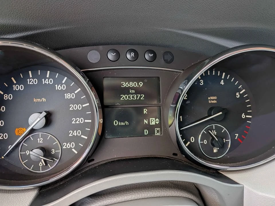 2006 Mercedes-Benz W251 R-Class - Image 9 of 9