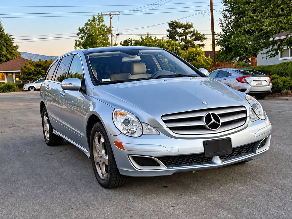 2006 Mercedes-Benz W251 R-Class - Image 2 of 17