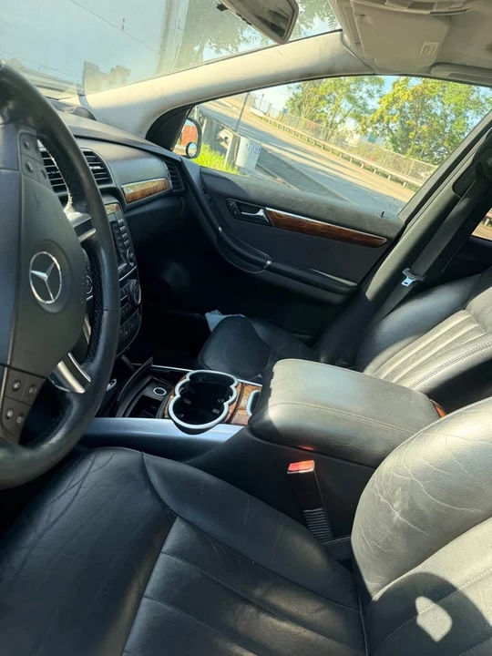 2006 Mercedes-Benz W251 R-Class - Image 7 of 12