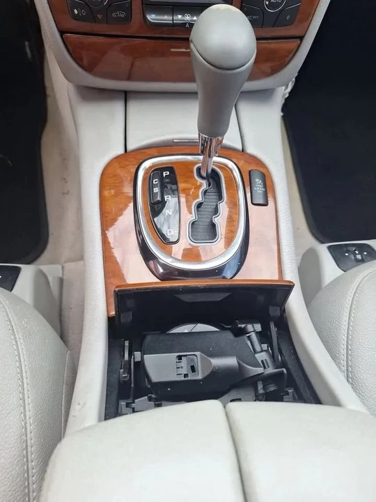 2006 Mercedes-Benz W220 S-Class - Image 11 of 19