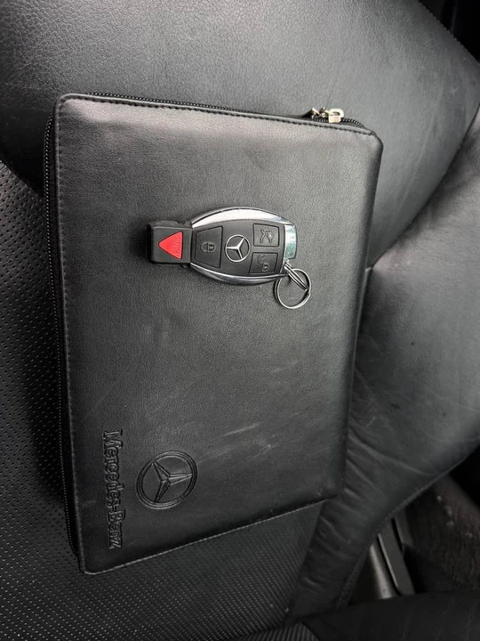 2006 Mercedes-Benz W220 S-Class - Image 14 of 16