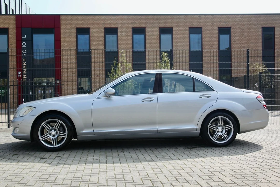 2006 Mercedes-Benz W220 S-Class - Image 11 of 30