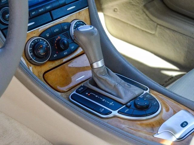 2006 Mercedes-Benz R230 SL-Class - Image 29 of 31