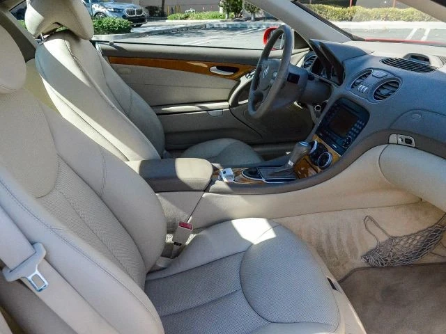 2006 Mercedes-Benz R230 SL-Class - Image 25 of 31