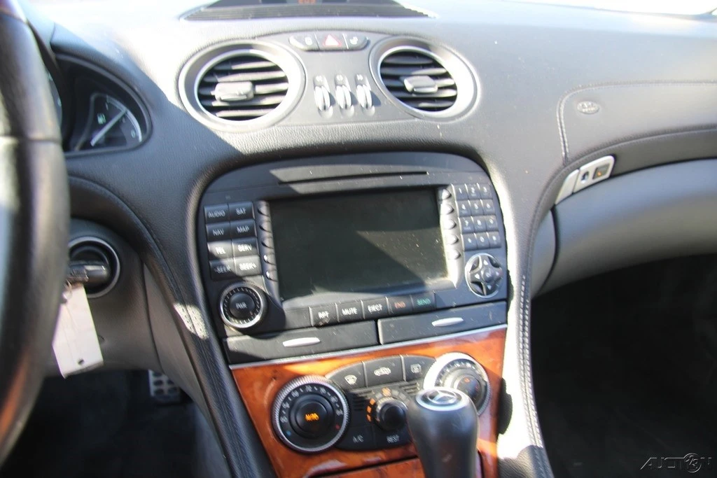 2006 Mercedes-Benz R230 SL-Class - Image 16 of 21