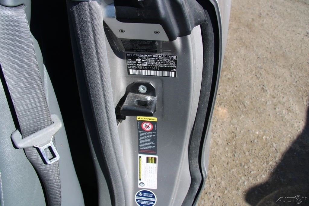 2006 Mercedes-Benz R230 SL-Class - Image 10 of 21