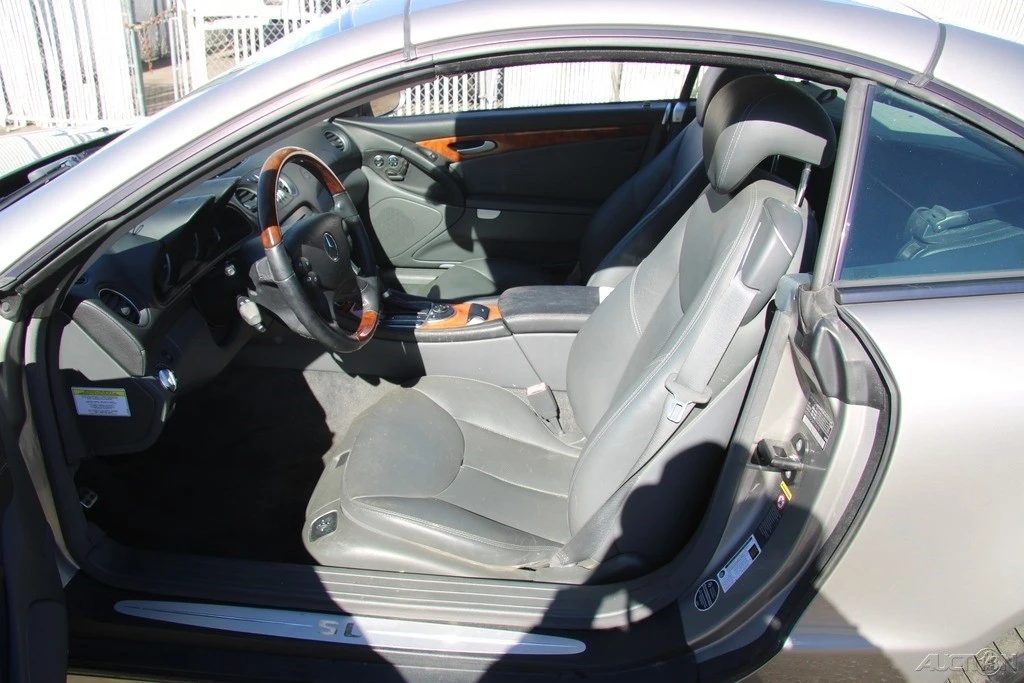 2006 Mercedes-Benz R230 SL-Class - Image 12 of 21