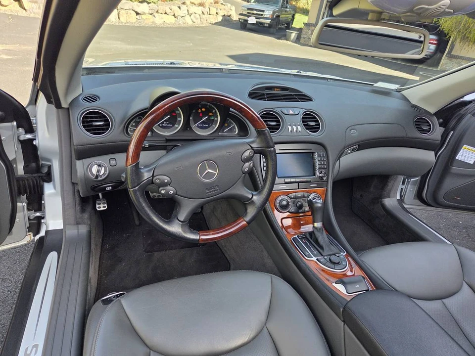 2006 Mercedes-Benz R230 SL-Class - Image 16 of 24