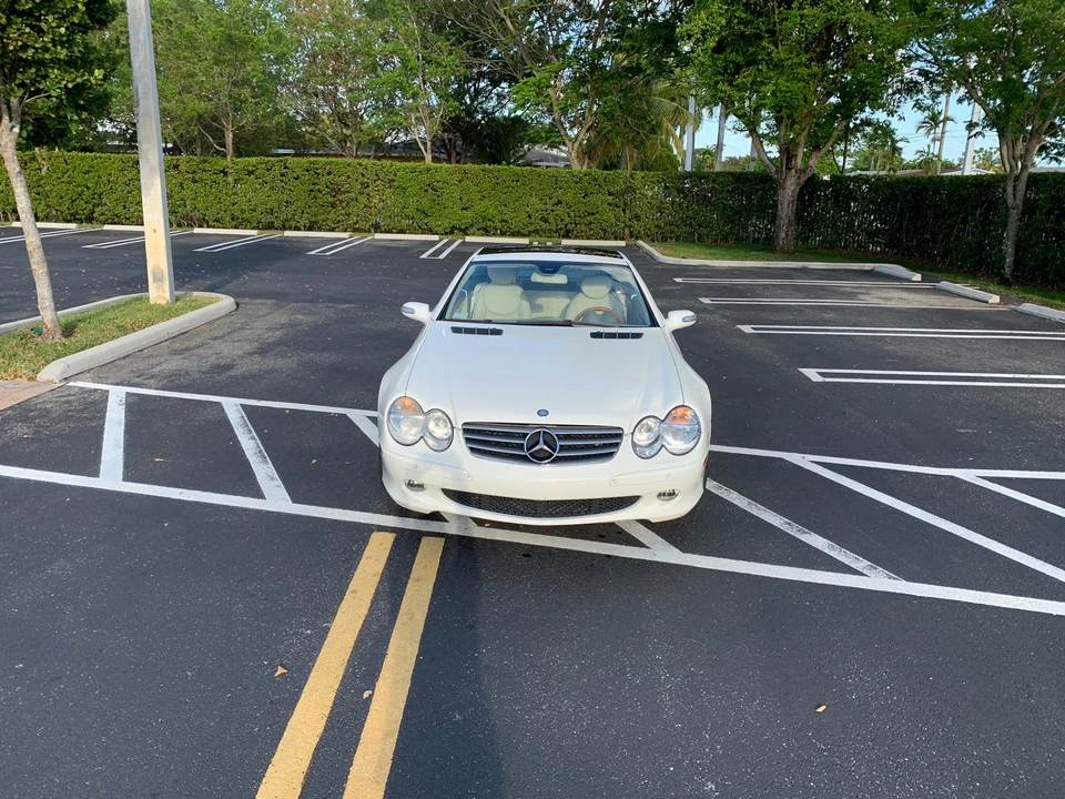 2006 Mercedes-Benz R230 SL-Class - Image 10 of 11
