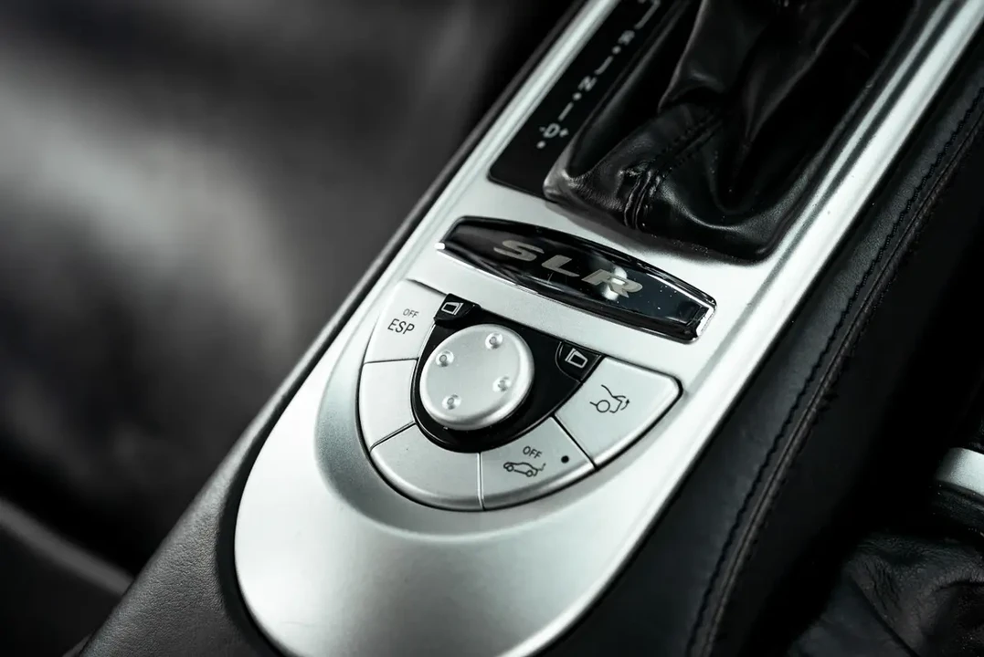 2006 Mercedes-Benz SLR McLaren - Image 17 of 31