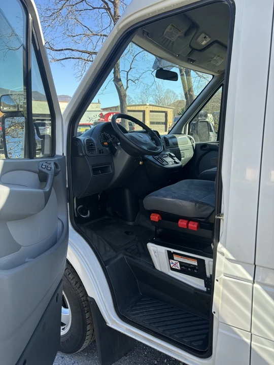 2006 Mercedes-Benz T1N Sprinter - Image 8 of 21