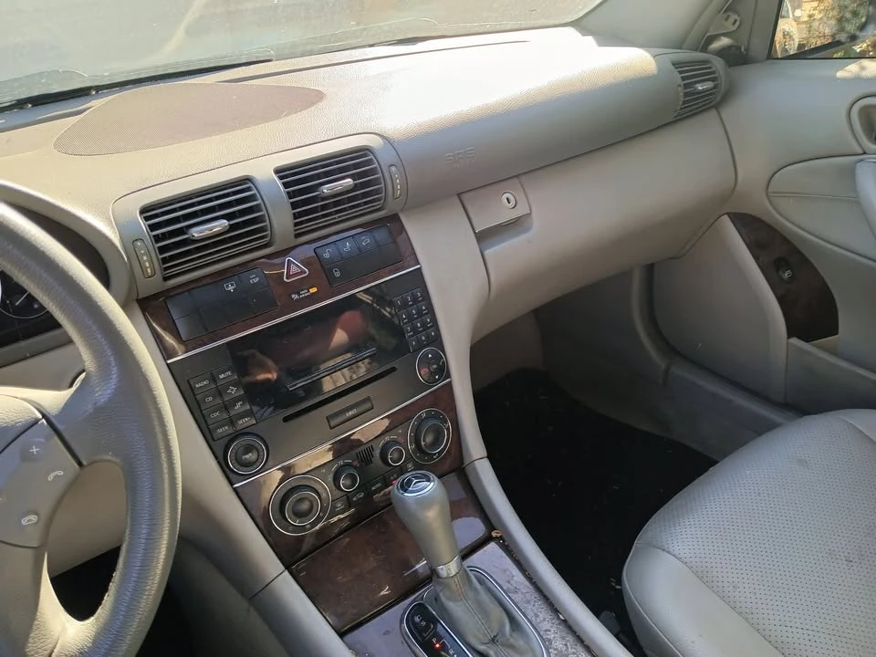 2006 Mercedes-Benz W203 C-Class - Image 9 of 10