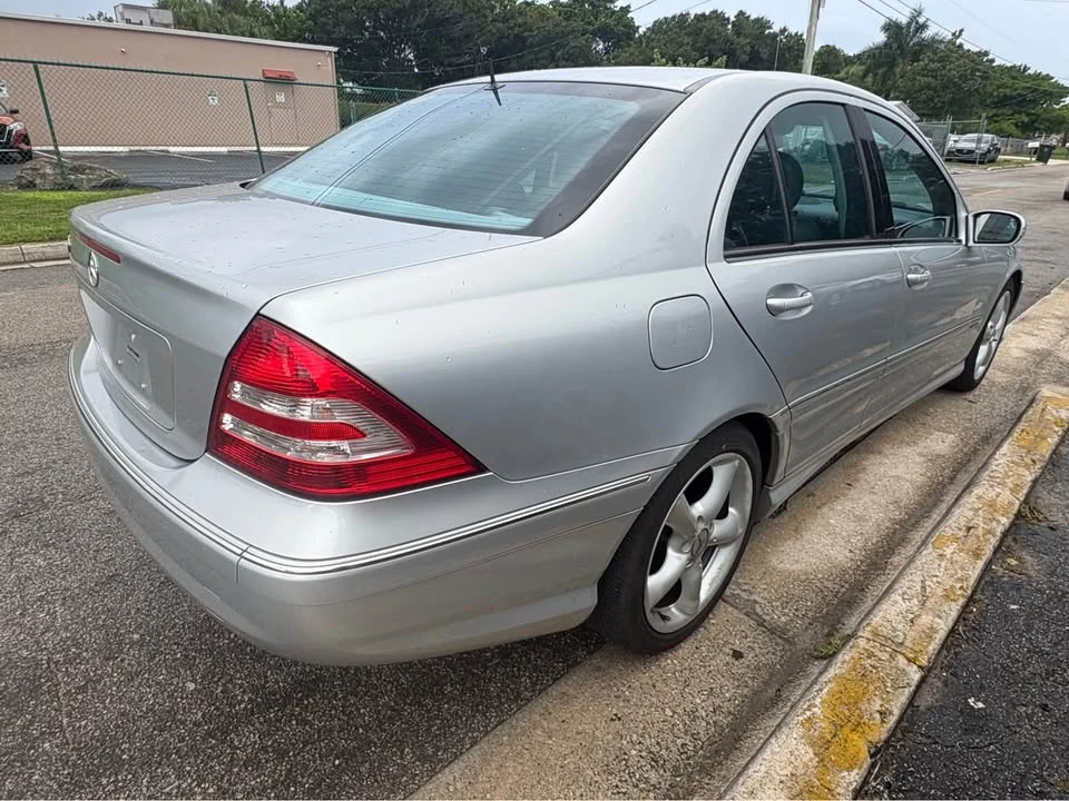 2006 Mercedes-Benz W203 C-Class - Image 2 of 4