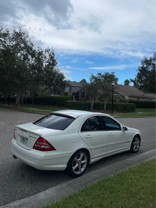 2006 Mercedes-Benz W203 C-Class - Image 2 of 6