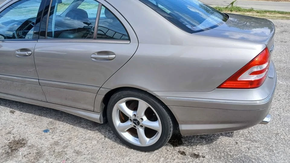 2006 Mercedes-Benz W203 C-Class - Image 3 of 19