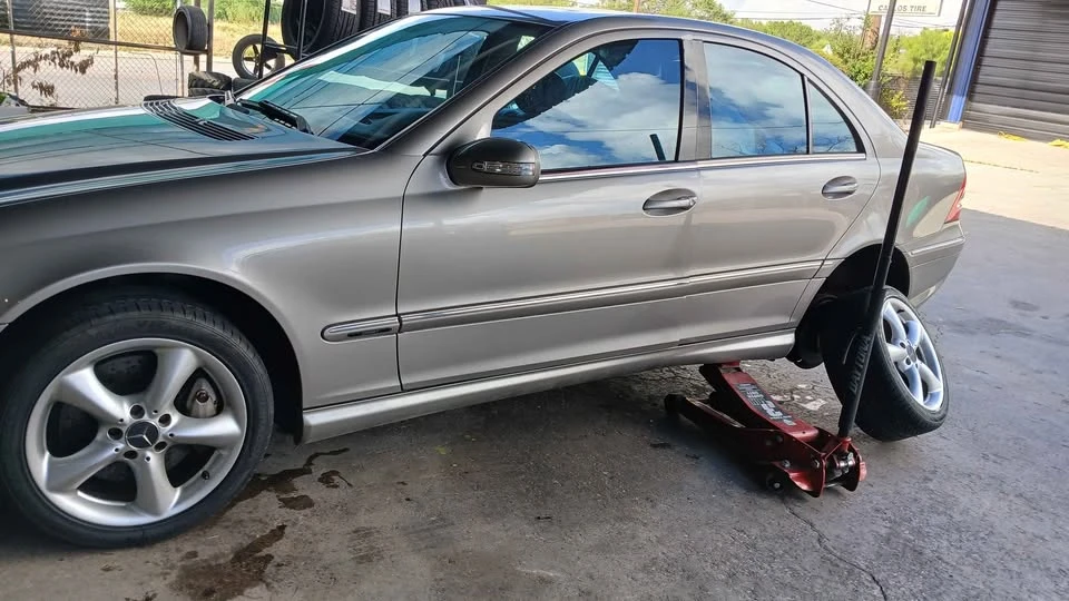 2006 Mercedes-Benz W203 C-Class - Image 14 of 19