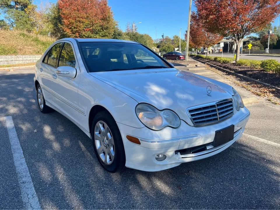 2006 Mercedes-Benz W203 C-Class - Image 2 of 12