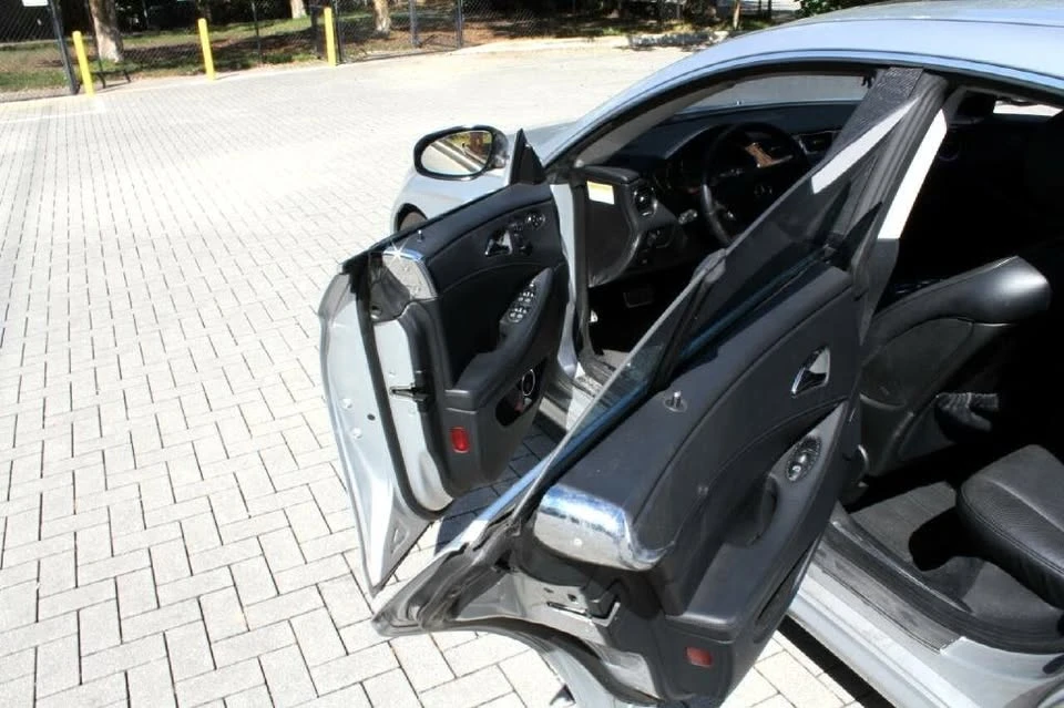 2006 Mercedes-Benz C219 CLS-Class - Image 11 of 14