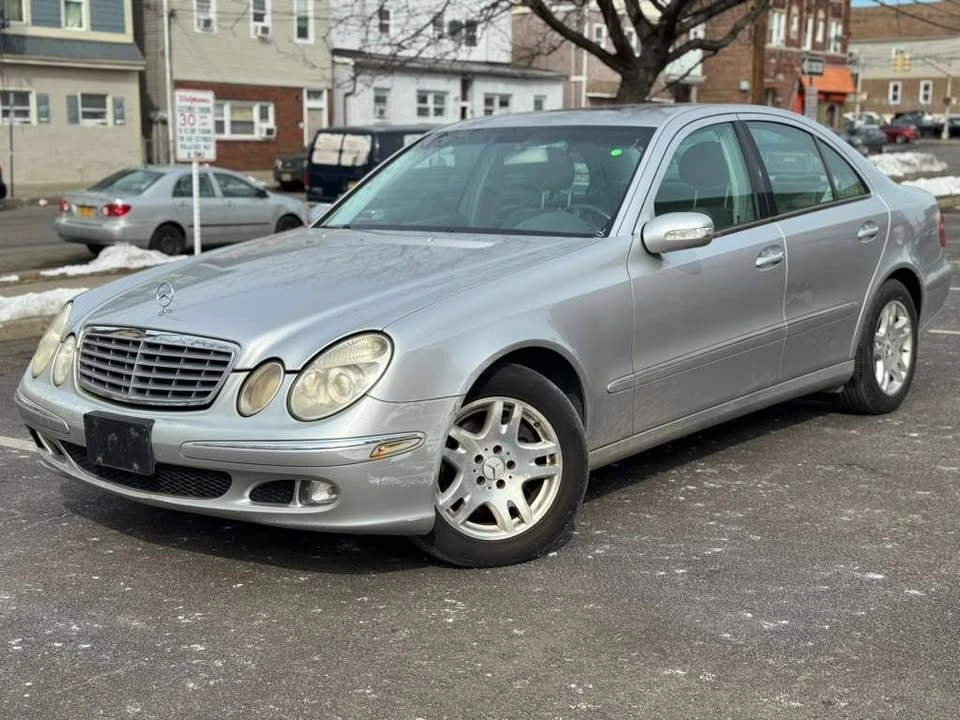 2006 Mercedes-Benz W211 E-Class - Image 2 of 11