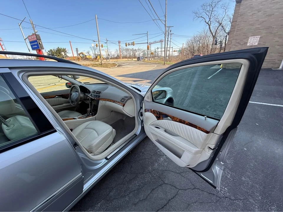 2006 Mercedes-Benz W211 E-Class - Image 2 of 14