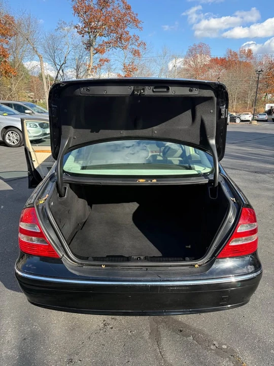 2006 Mercedes-Benz W211 E-Class - Image 13 of 13