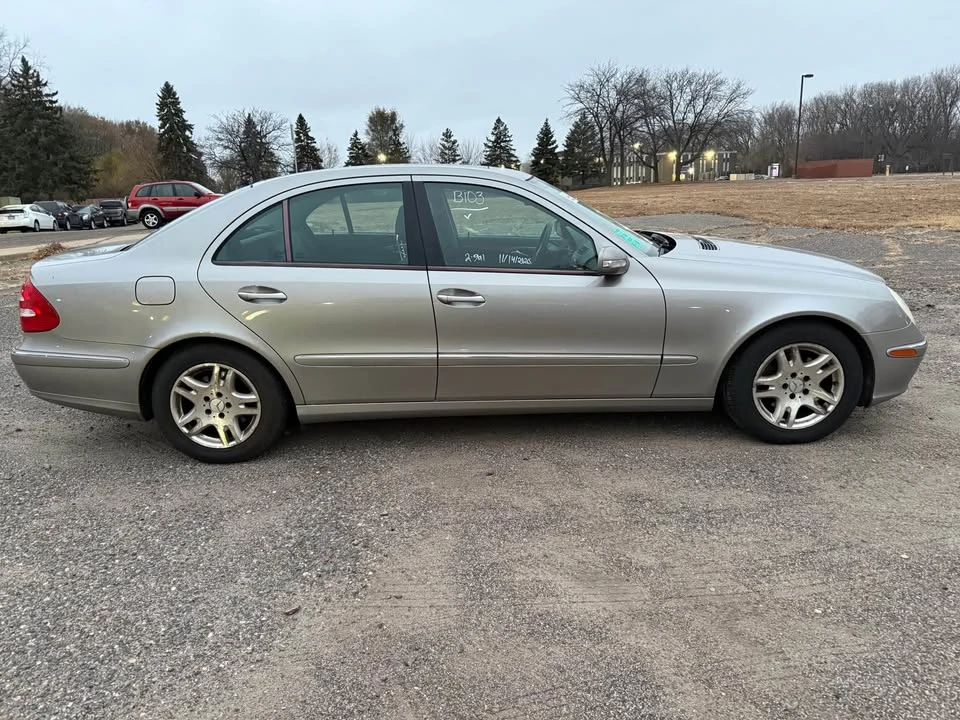 2006 Mercedes-Benz W211 E-Class - Image 2 of 10