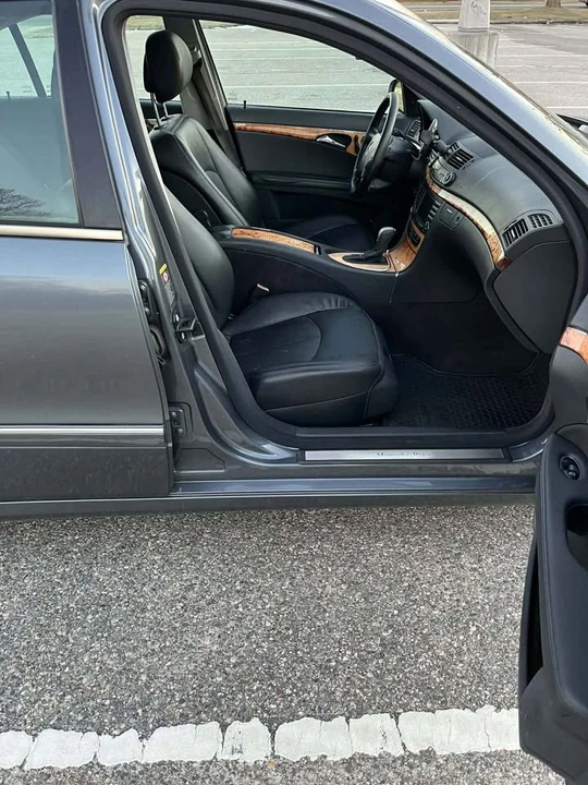 2006 Mercedes-Benz W211 E-Class - Image 8 of 20