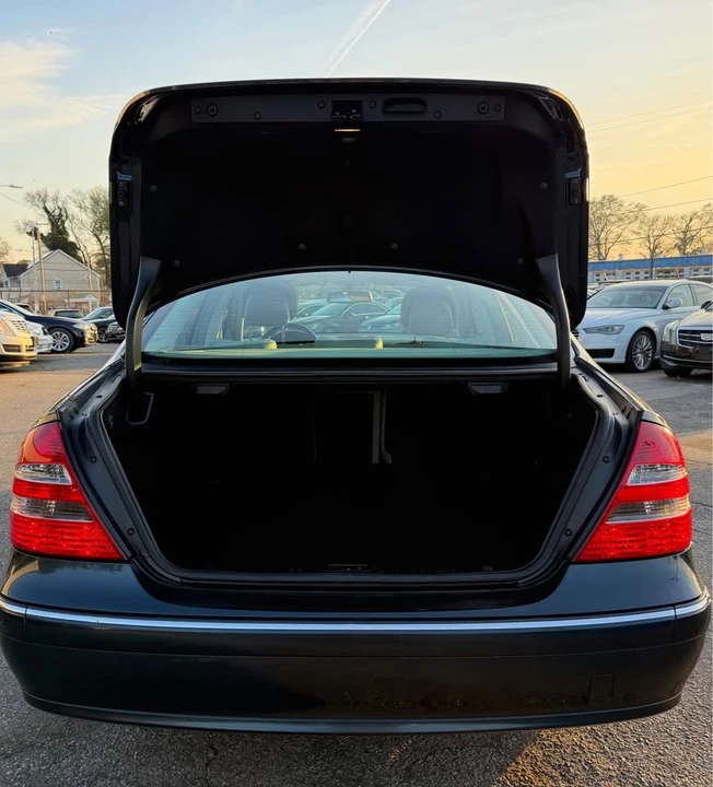 2006 Mercedes-Benz W211 E-Class - Image 10 of 19