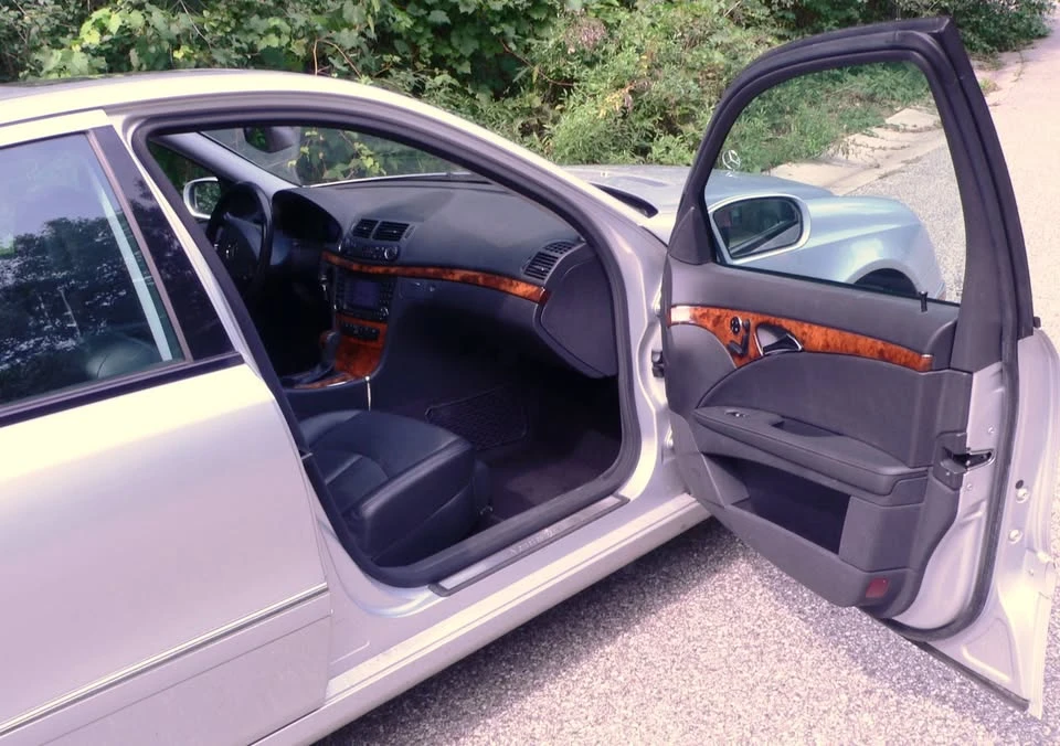 2006 Mercedes-Benz W211 E-Class - Image 10 of 12