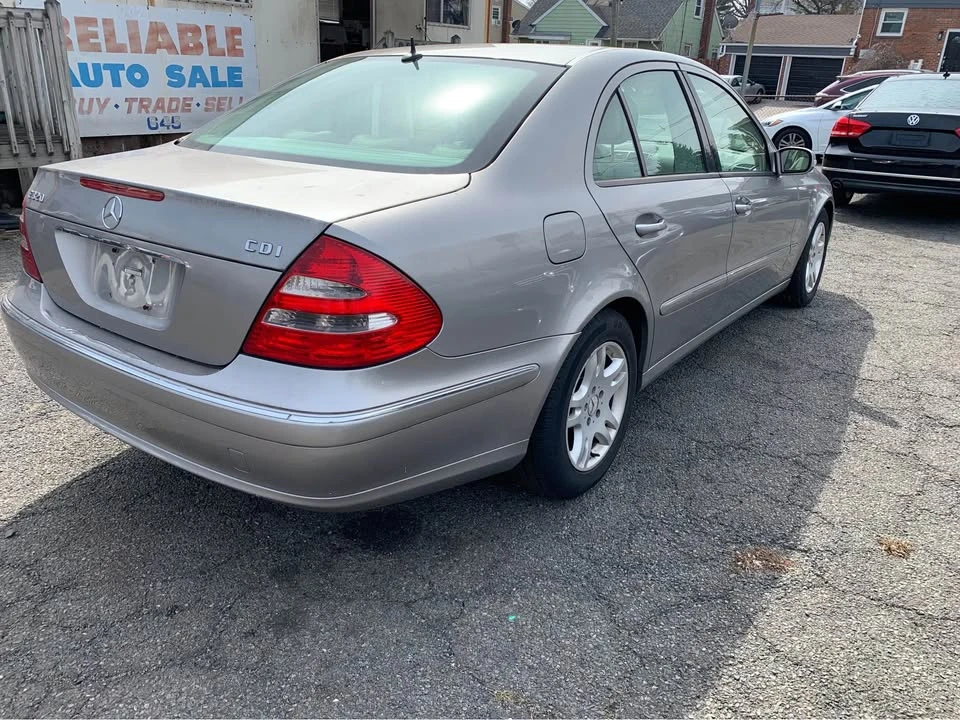 2006 Mercedes-Benz W211 E-Class - Image 8 of 16