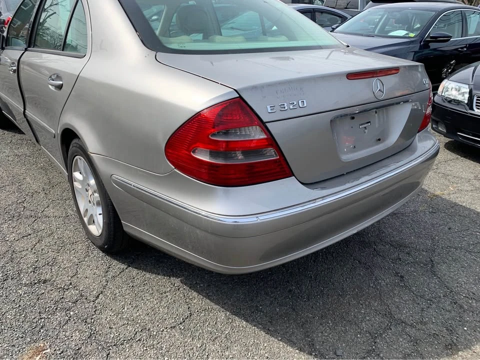 2006 Mercedes-Benz W211 E-Class - Image 12 of 16