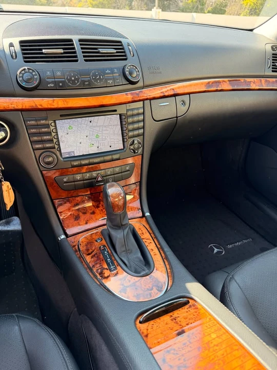 2006 Mercedes-Benz W211 E-Class - Image 10 of 12