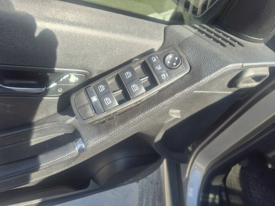 2006 Mercedes-Benz W251 R-Class - Image 11 of 14