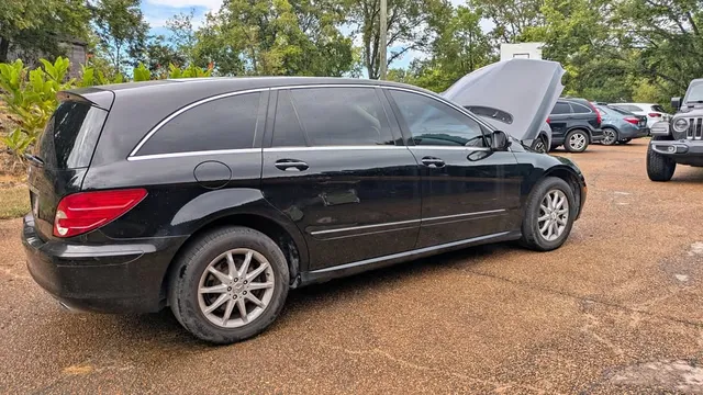 2006 Mercedes-Benz R350