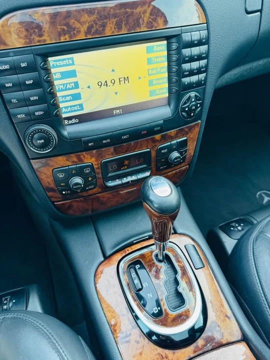 2006 Mercedes-Benz W220 S-Class - Image 14 of 18