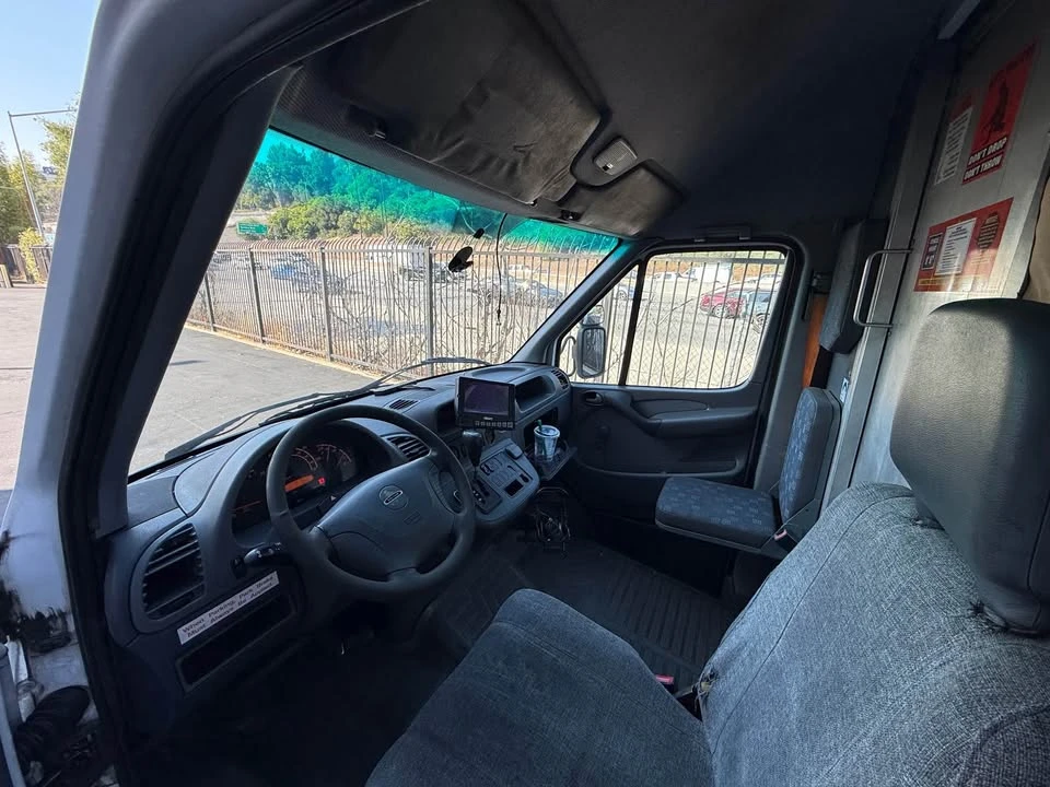 2006 Mercedes-Benz T1N Sprinter - Image 11 of 17