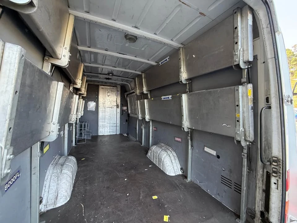 2006 Mercedes-Benz T1N Sprinter - Image 16 of 17