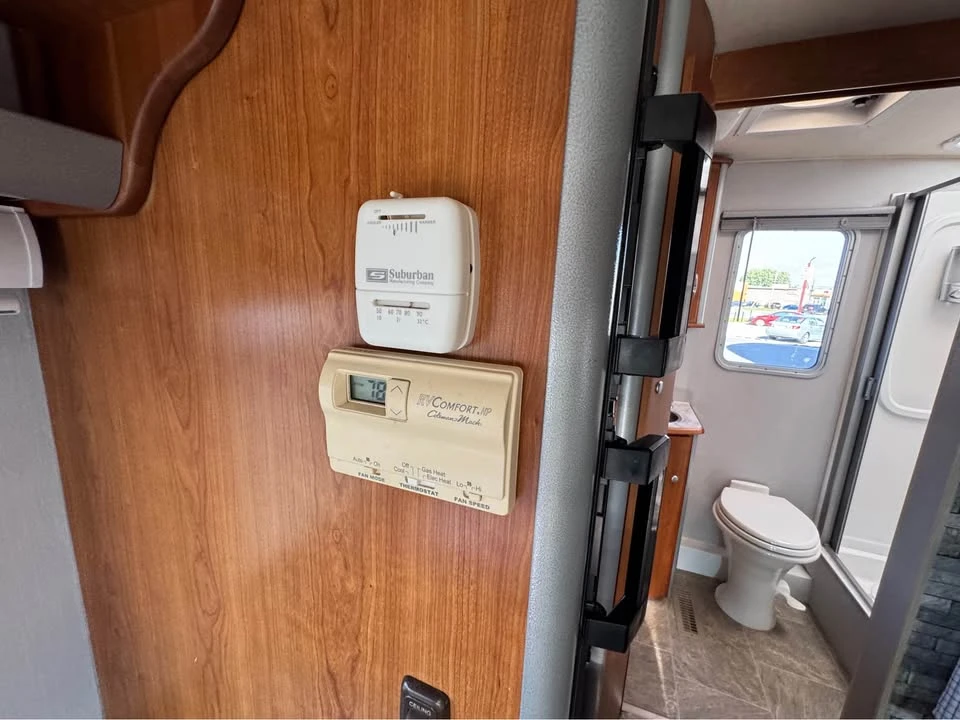 2006 Mercedes-Benz T1N Sprinter - Image 14 of 20