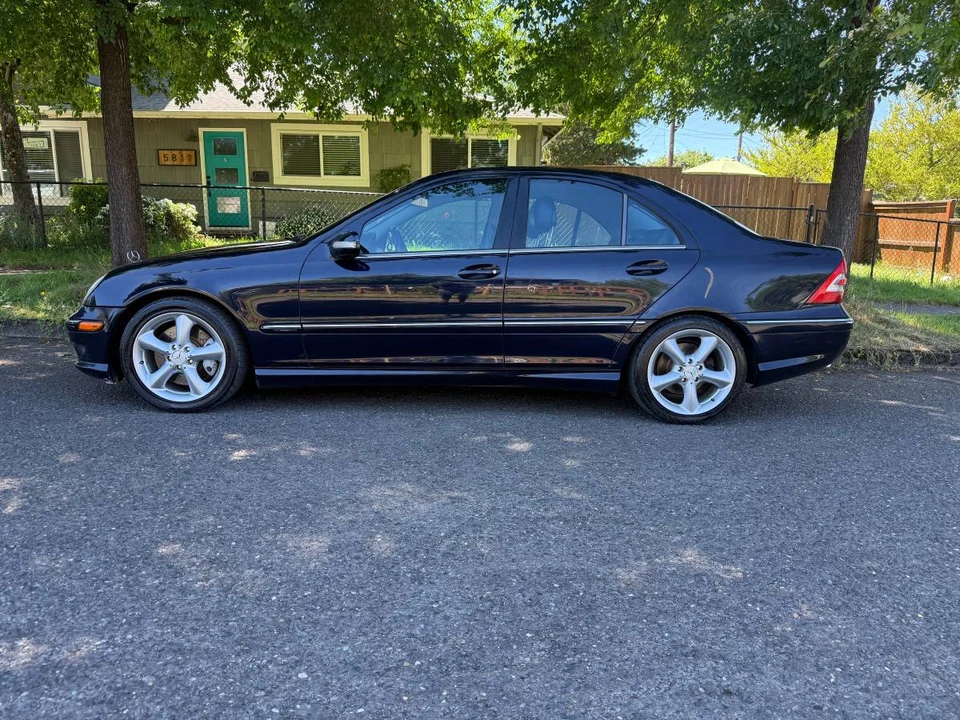 2006 Mercedes-Benz W203 C-Class - Image 2 of 12
